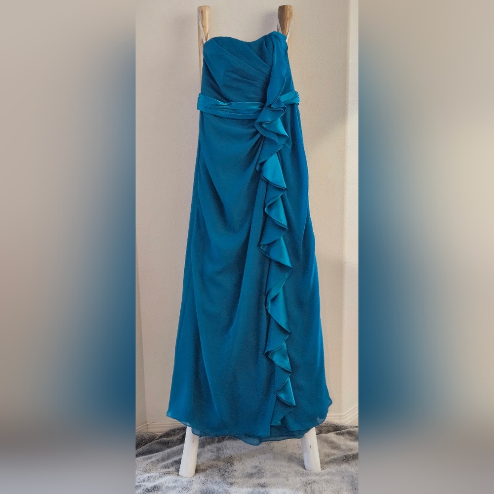 David's Bridal Grad / Bridesmaid Dress